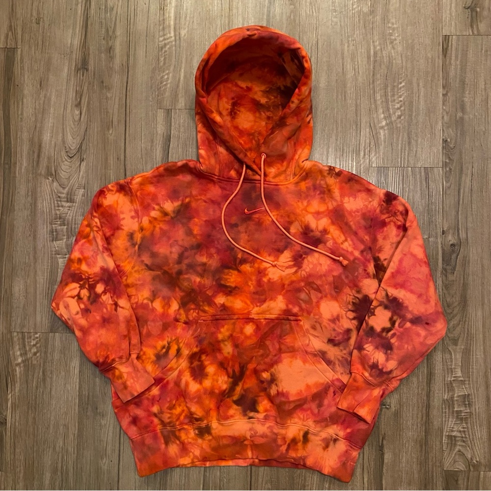 🔥NEW🔥 CUSTOM NIKE TIE DYE WMNS HOODIE - Picture 7 of 8